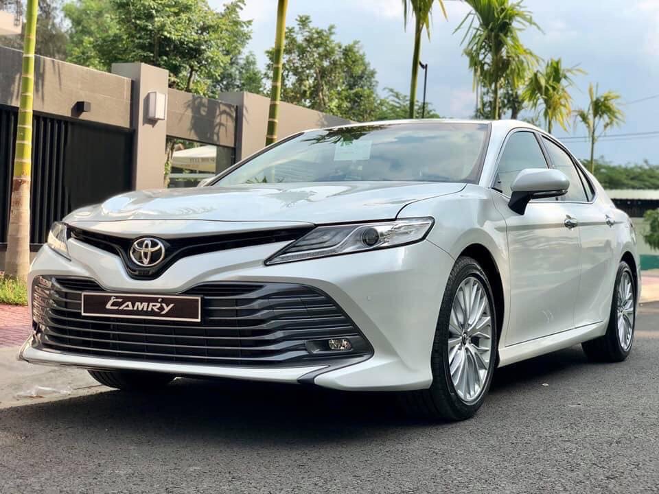 TOYOTA CAMRY 2019 MỚI- 02 PHIÊN BẢN